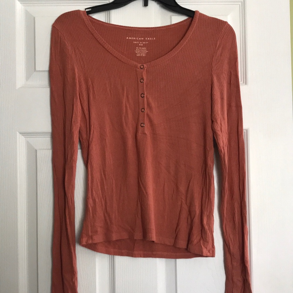 American Eagle shirt